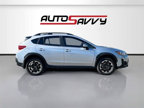 Used 2023 Subaru Crosstrek 2.0i Premium image 8
