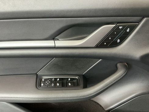 Used 2025 Porsche Taycan 4S image 19