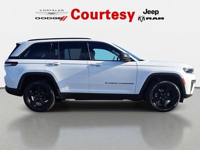 New 2026 Jeep Grand Cherokee Limited w/ Limited Altitude Package