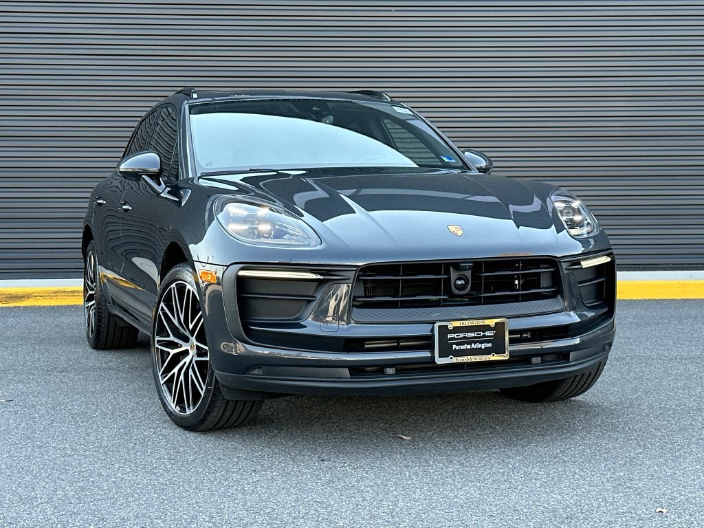Certified 2026 Porsche Macan AWD/4WD image 7