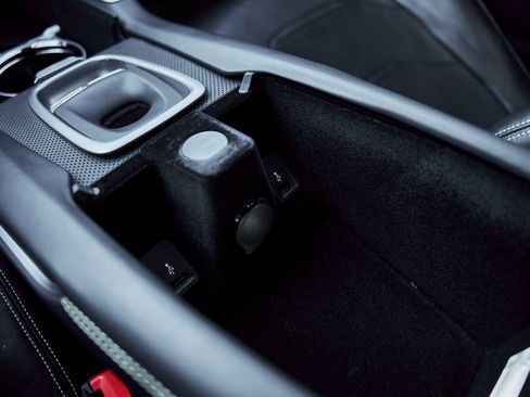 Used 2018 Ferrari GTC4Lusso T image 61