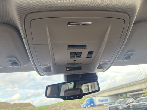 Used 2014 Chevrolet Silverado 1500 High Country w/ High Country Premium Package image 28