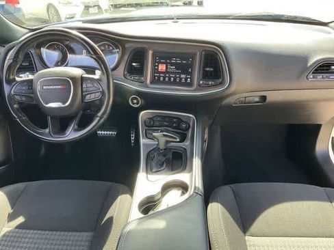 Used 2022 Dodge Challenger R/T image 19