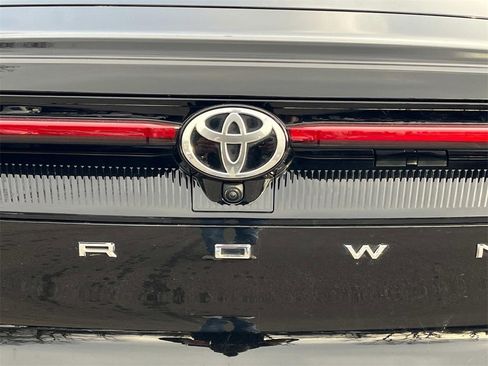 Used 2023 Toyota Crown XLE image 15