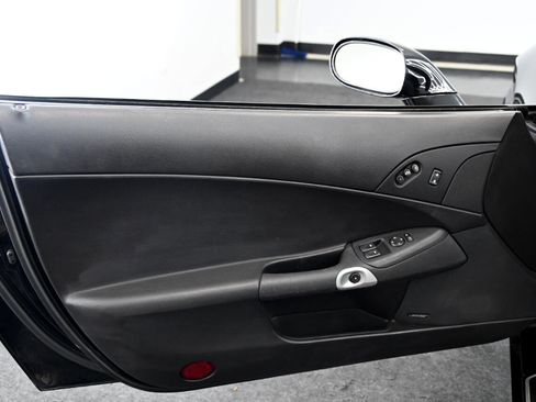 Used 2006 Chevrolet Corvette Convertible w/ Preferred Equipment Group image 18