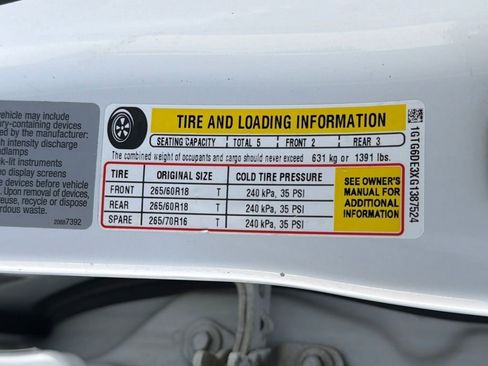 Used 2016 GMC Canyon SLT image 28