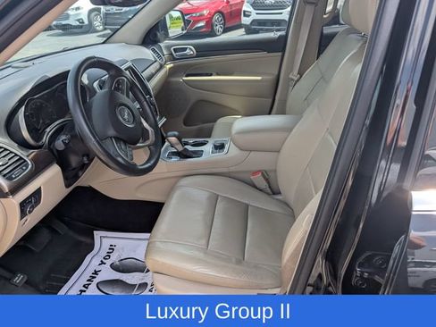 Used 2017 Jeep Grand Cherokee Limited w/ Luxury Group II AWD/4WD image 14