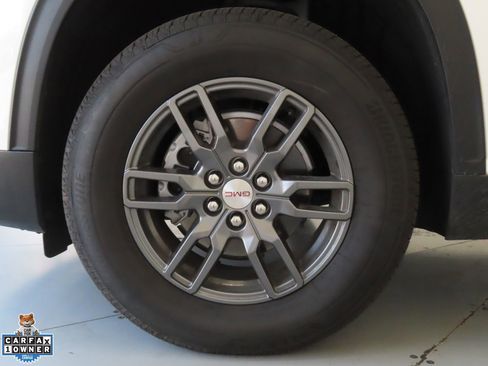Used 2025 GMC Acadia Elevation FWD image 28
