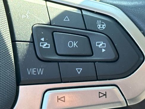 Used 2022 Volkswagen Taos SE AWD/4WD image 32