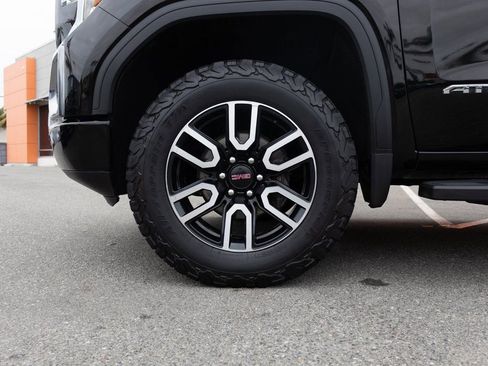 Used 2019 GMC Sierra 1500 AT4 w/ AT4 Premium Package image 10