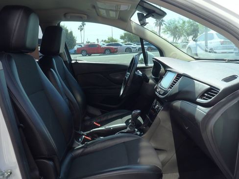 Used 2017 Buick Encore Preferred image 34