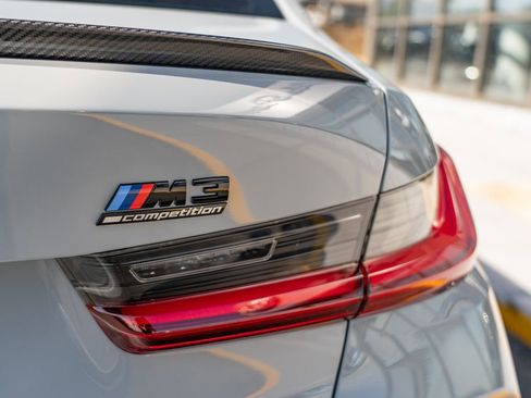 Used 2023 BMW M3 Competition w/ M Carbon Exterior Package image 9