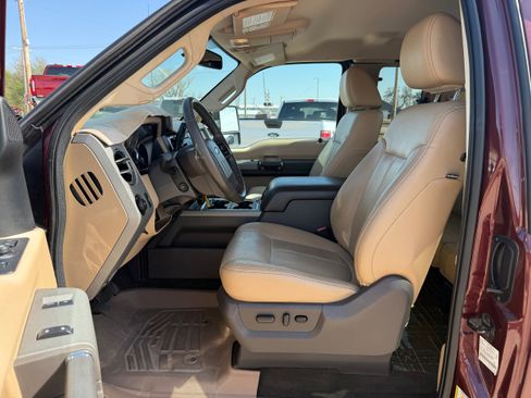 Used 2011 Ford F250 Lariat w/ Lariat Interior Pkg RWD image 11