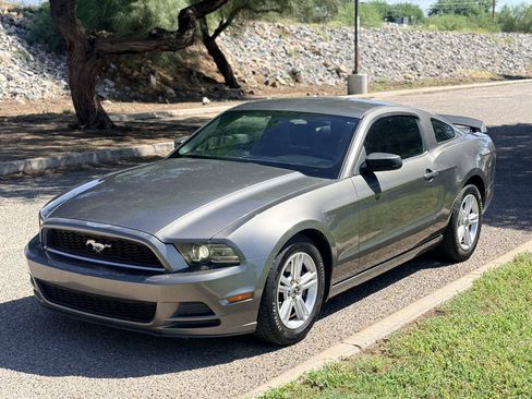 Used 2014 Ford Mustang Coupe RWD image 1
