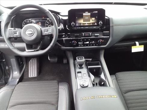 New 2025 Nissan Pathfinder Rock Creek image 9