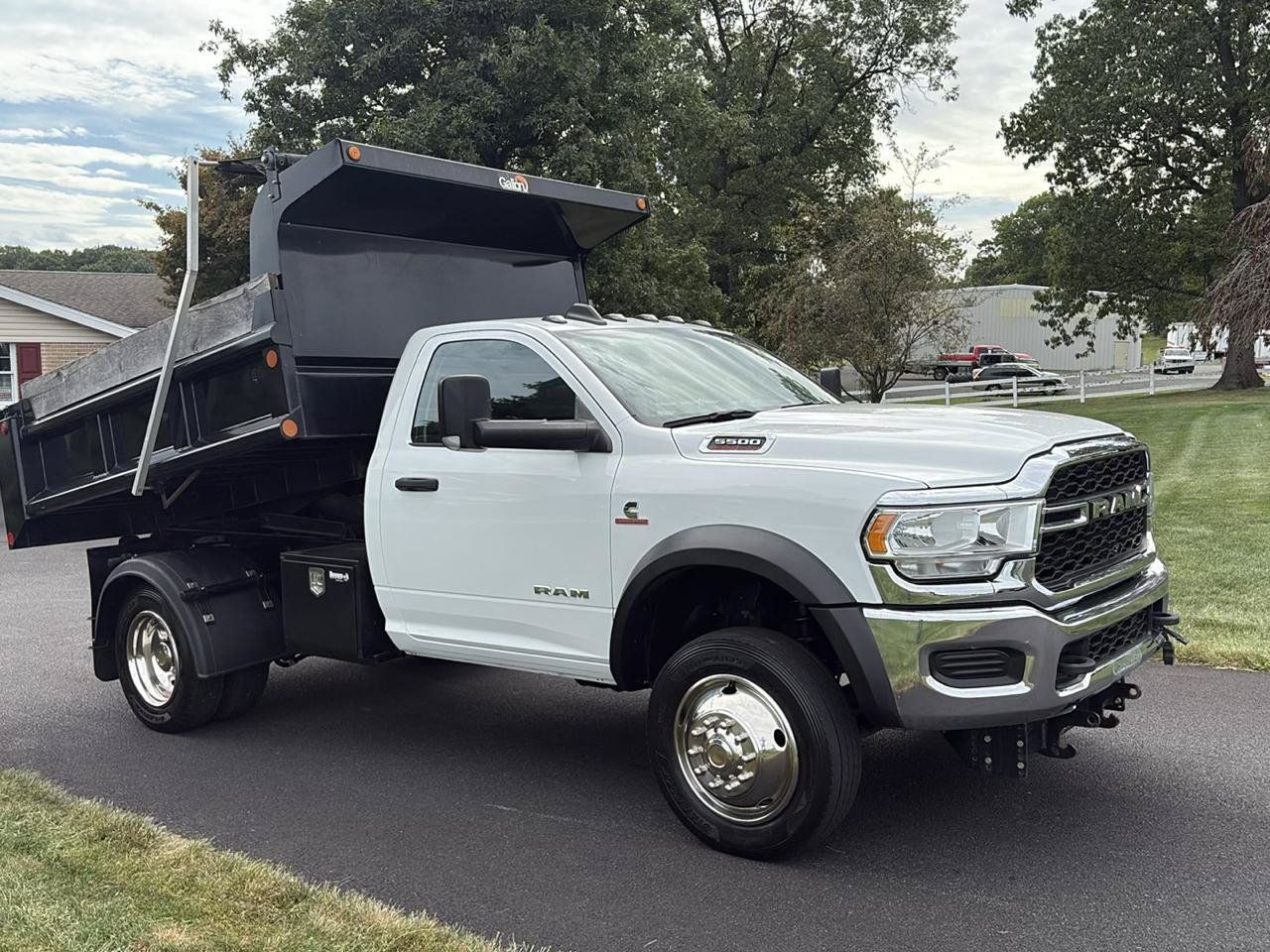 Used 2020 RAM 5500 Tradesman AWD/4WD image 4