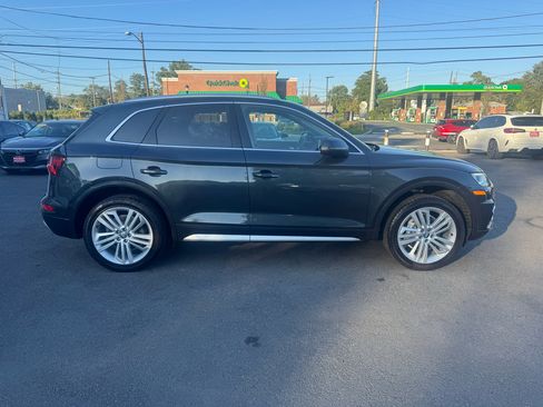 Used 2018 Audi Q5 Prestige w/ Prestige Package image 8