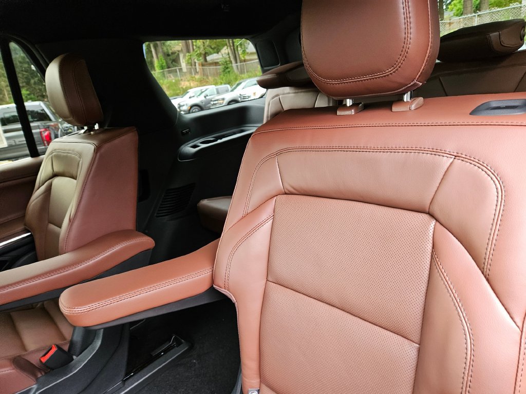 New 2027 Lincoln Navigator Reserve AWD/4WD image 15