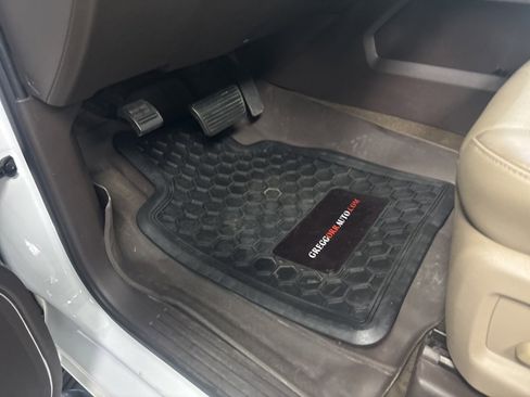 Used 2018 GMC Sierra 1500 SLT w/ SLT Preferred Package image 13