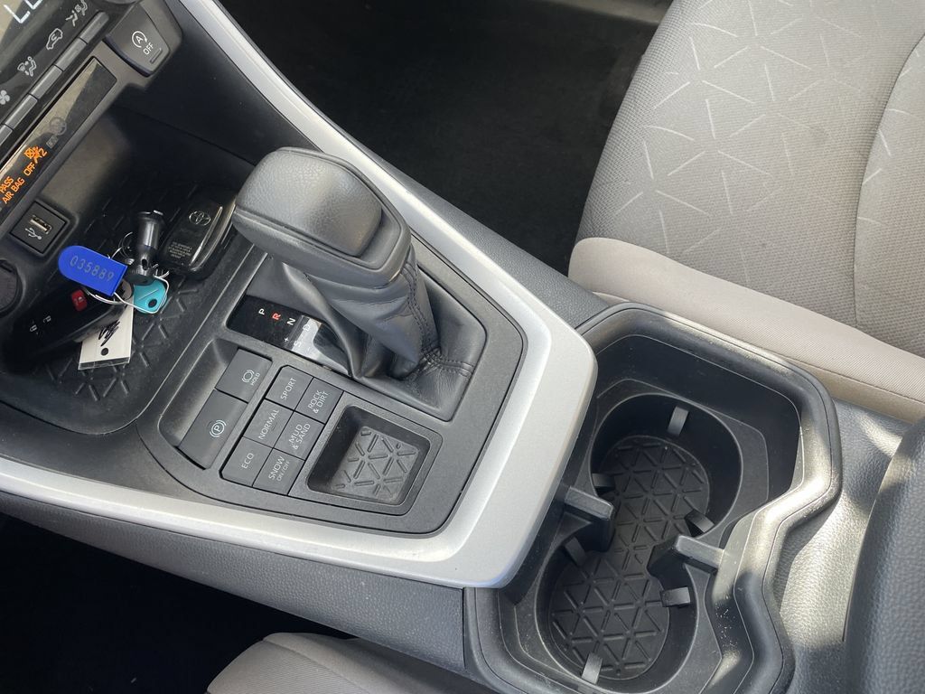 Certified 2025 Toyota RAV4 XLE AWD/4WD image 21