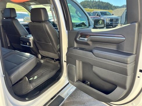 Used 2023 GMC Sierra 1500 SLT w/ SLT Convenience Package AWD/4WD image 38