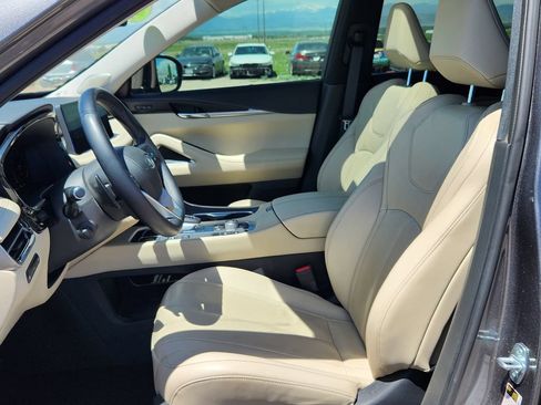 Used 2023 INFINITI QX60 Sensory w/ Vision Package AWD/4WD image 8