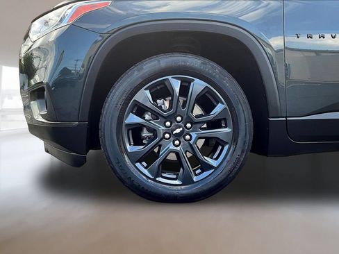 Used 2021 Chevrolet Traverse RS AWD/4WD image 32