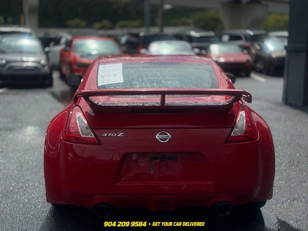 Used 2016 Nissan 370Z Coupe RWD image 6