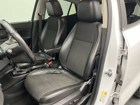 Used 2019 Buick Encore Preferred image 8