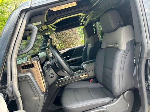 Used 2025 GMC Hummer EV 3X AWD/4WD image 42