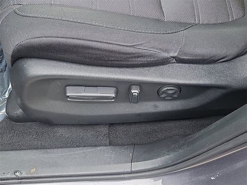 Certified 2021 Honda CR-V EX image 21