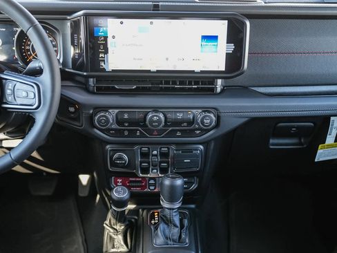 New 2026 Jeep Gladiator Rubicon image 14