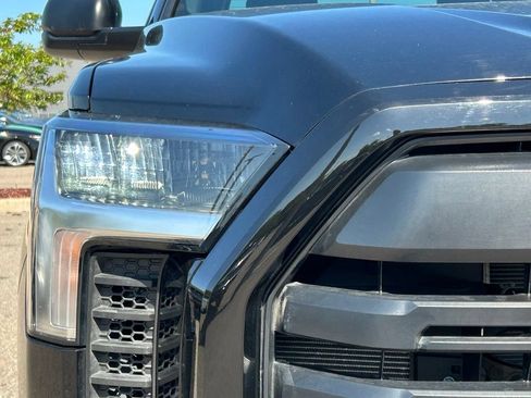Used 2025 Toyota Tundra SR w/ SR Tow Package AWD/4WD image 38