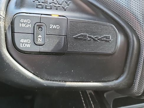 Used 2022 RAM 2500 Limited AWD/4WD image 32