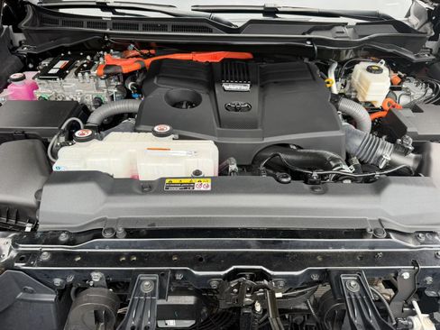 Used 2023 Toyota Sequoia TRD Pro AWD/4WD image 27