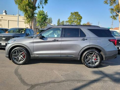 Used 2025 Ford Explorer ST w/ Sun And Sound Package image 28