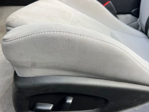 Used 2023 Chevrolet Camaro LT image 13