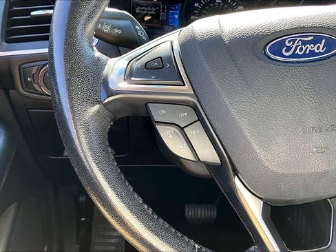 Used 2020 Ford Edge SEL FWD image 11