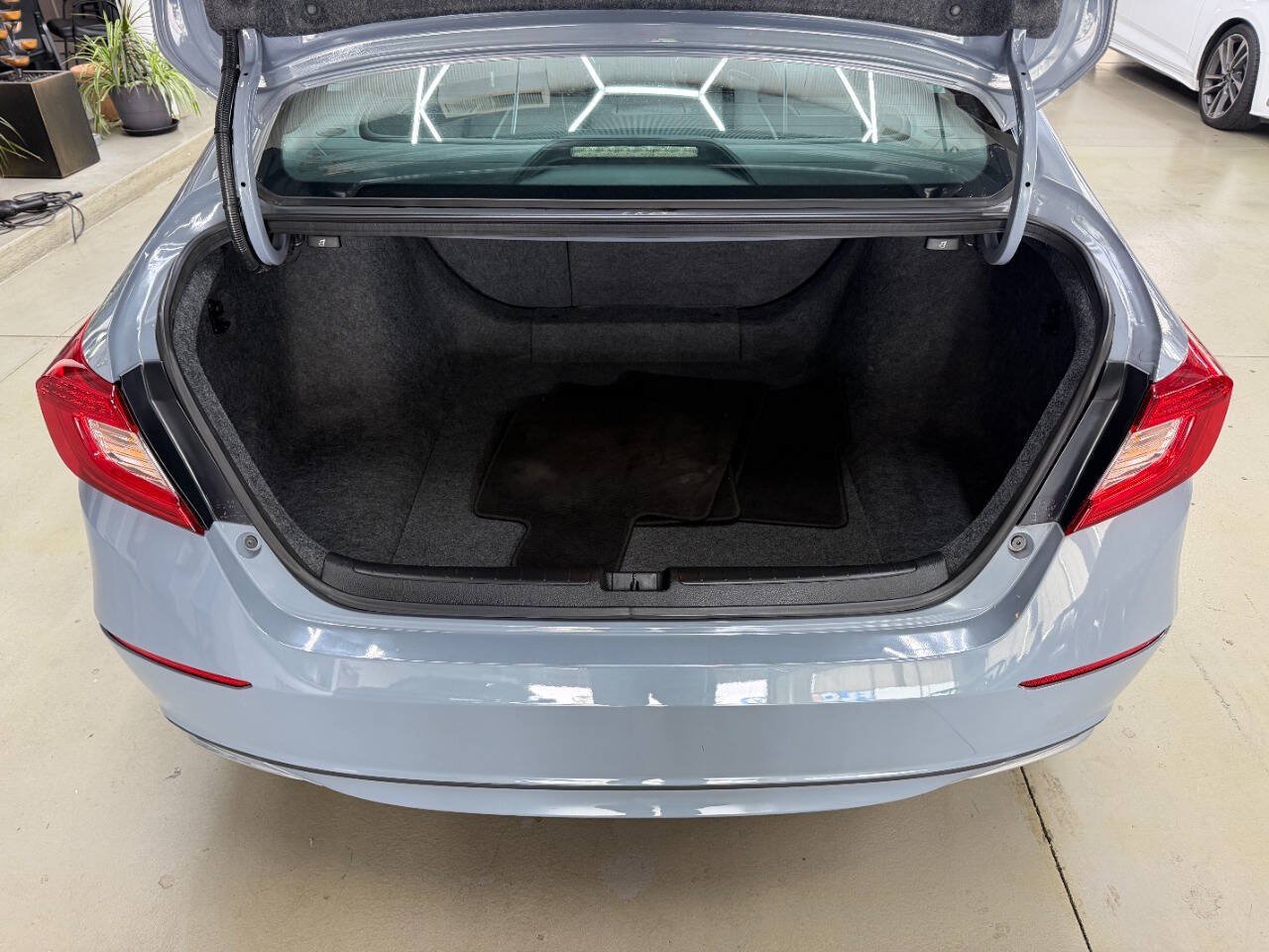 Used 2022 Honda Accord Sport image 9