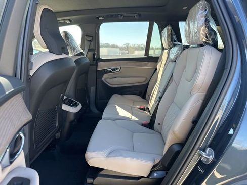 New 2026 Volvo XC90 B6 Plus w/ Protection Package AWD/4WD image 12
