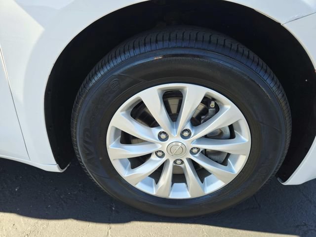 Used 2017 Chrysler Pacifica Touring-L w/ 13 Speaker Alpine Sound Group FWD image 18