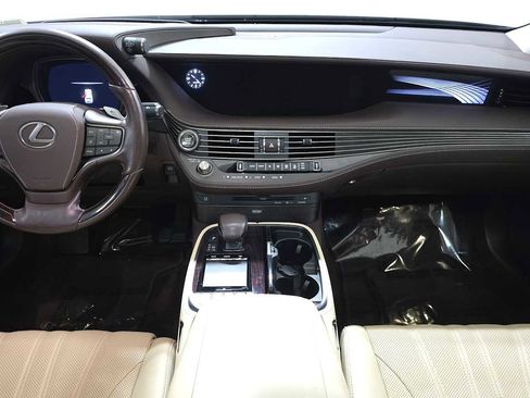 Used 2020 Lexus LS 500 AWD w/ Interior Upgrade Package image 18