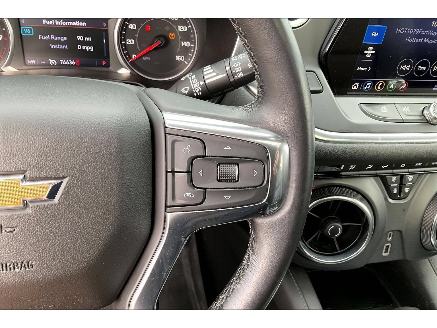 Used 2019 Chevrolet Blazer LT w/ Sun and Wheels Package AWD/4WD image 11