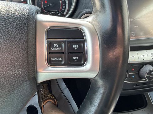 Used 2014 Dodge Journey SXT w/ Quick Order Package 28C FWD image 19