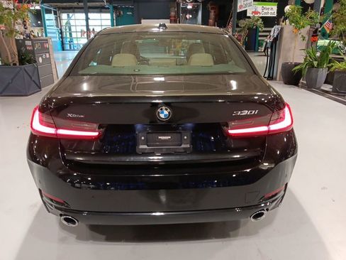 Certified 2023 BMW 330i xDrive Sedan w/ Premium Package image 7