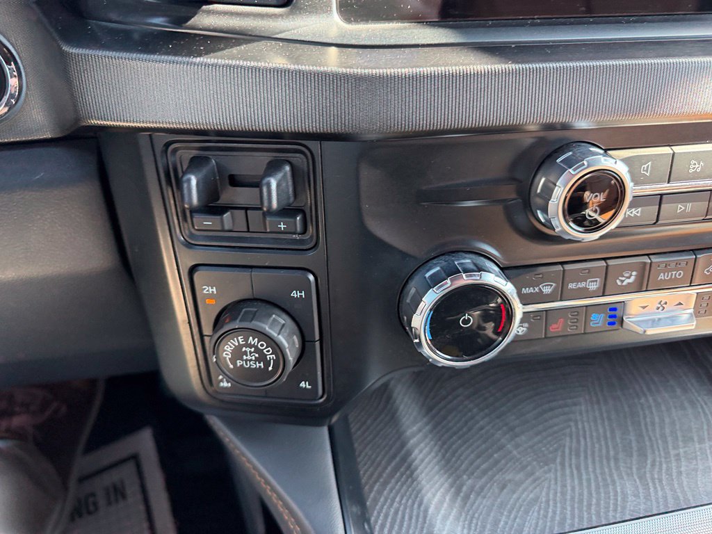 Used 2023 Ford F250 Platinum w/ Tremor Off-Road Package AWD/4WD image 31