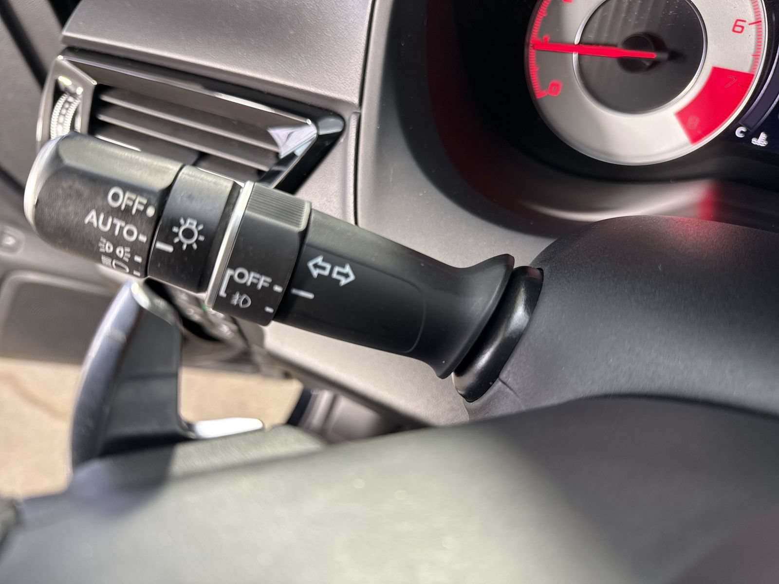 Certified 2019 Acura RDX w/ Advance Package AWD/4WD image 17