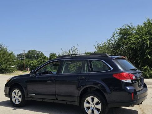 Used 2012 Subaru Outback 2.5i AWD/4WD image 3