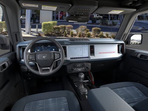 New 2026 Ford Bronco Heritage Edition image 9