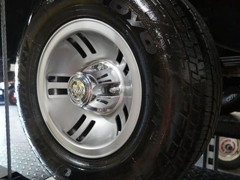 Used 1992 Dodge D/W Truck 150 RWD image 85